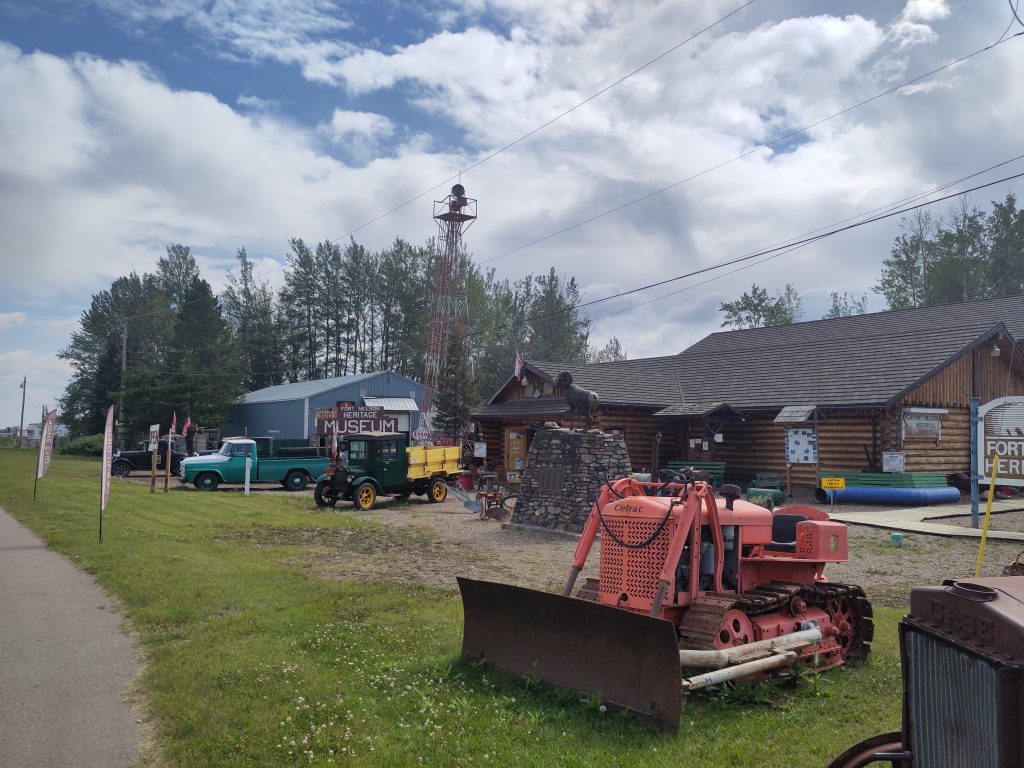 Fort nelson haritage Museum von außen